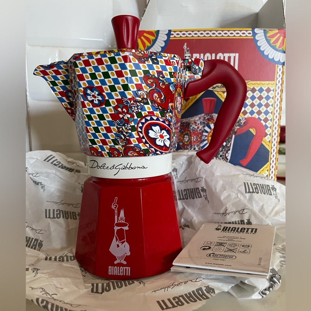 Dolce & Gabbana Red Multicolor Ceramic Stovetop Espresso Maker